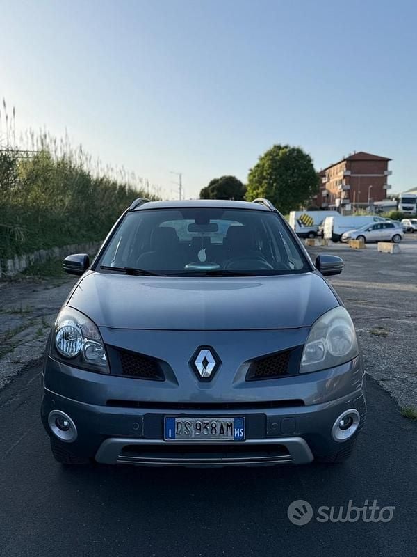Usata Renault Koleos Dynamique 150 CV (110 kW) 2009 Grigio SUV