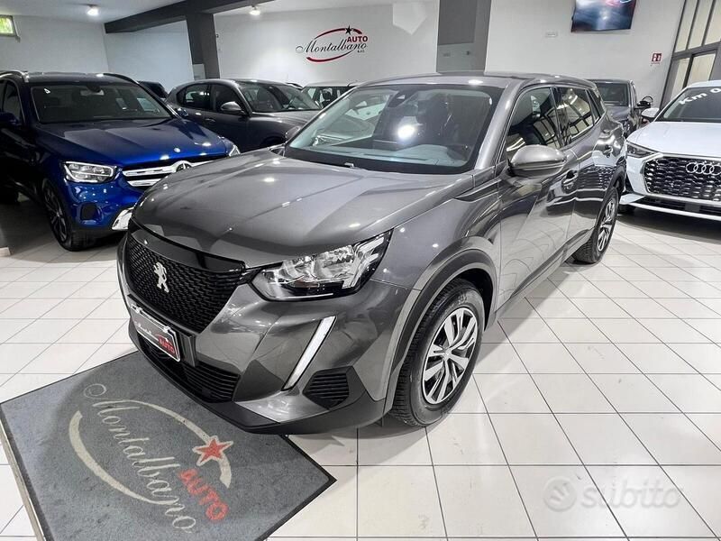 Grigio Usata 2021 Peugeot 2008 Active SUV | 14.500 € (Buon prezzo) - Immagine 1/4