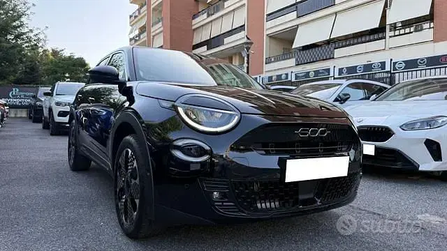 Usata Fiat 600 La Prima 110 CV (80 kW) 2025 Nero metallizzato SUV