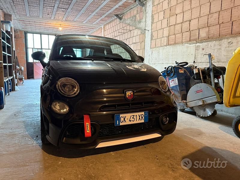 Usata Abarth 595 Competizione 180 CV (132 kW) 2022 Nero Utilitaria