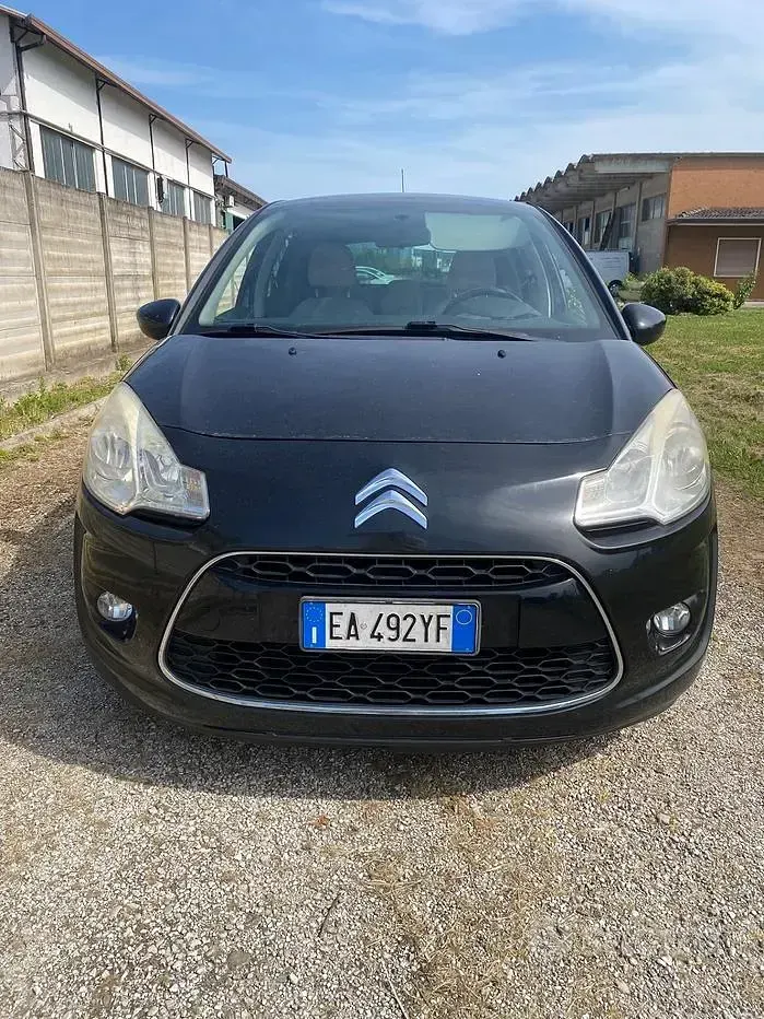 Usata Citroën C3 Exclusive 70 CV (51 kW) 2010 Nero Berlina