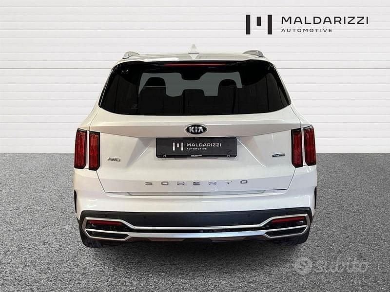 Usata Kia Sorento 265 CV (194 kW) 2021 Bianco SUV