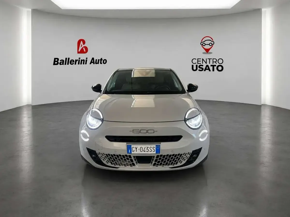 Usata Fiat 600 La Prima 101 CV (74 kW) 2025 Grigio SUV