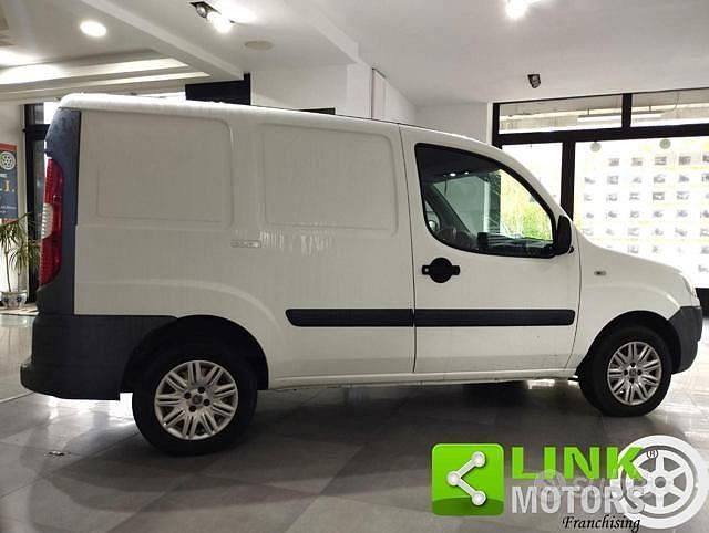 Usata Fiat Doblò S 103 CV (75 kW) 2009 Bianco Monovolume