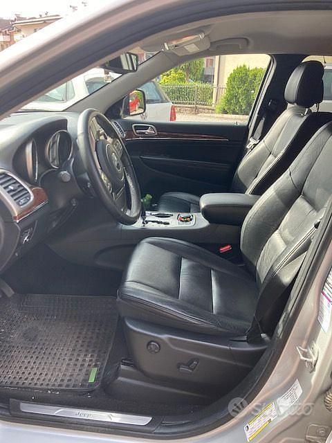 Usata Jeep Grand Cherokee 243 CV (178 kW) 2013 Grigio SUV