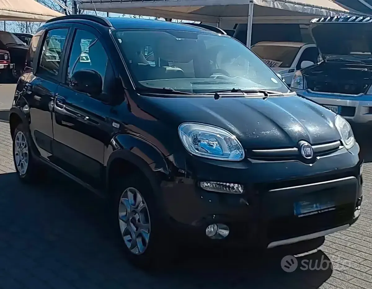 Usata Fiat Panda 4x4 75 CV (55 kW) 2014 Nero Utilitaria