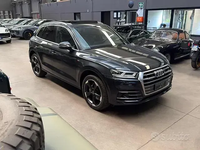 Usata Audi Q5 S-line plus 190 CV (139 kW) 2019 Grigio metallizzato SUV