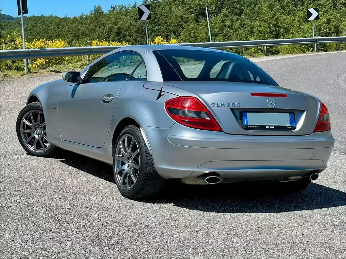 Usata Mercedes SLK200 AMG Edition 1 163 CV (119 kW) 2007 Grigio Cabrio