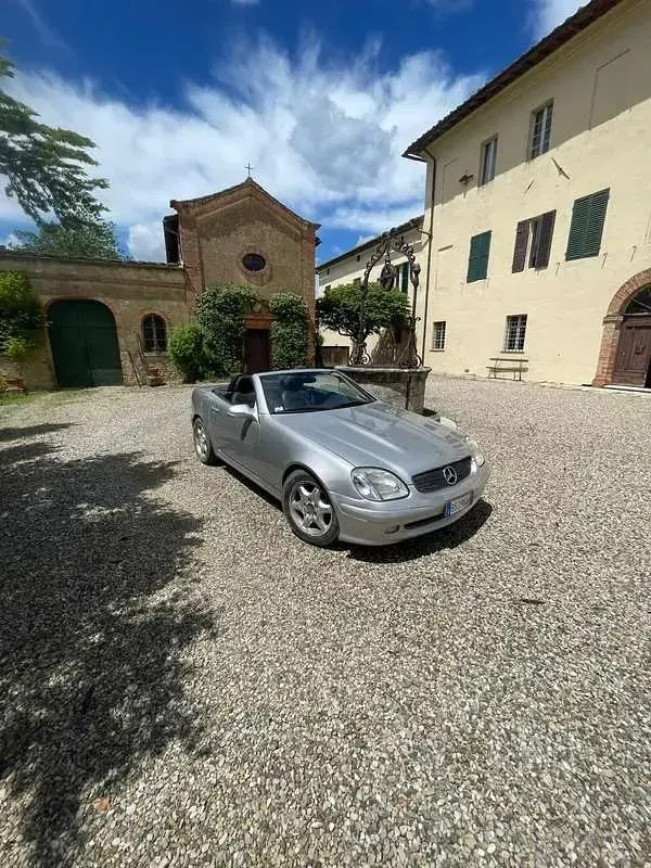 Usata Mercedes SLK230 197 CV (144 kW) 2001 Argento Cabrio