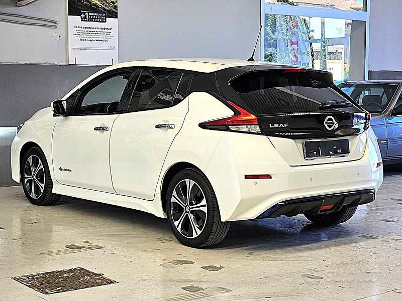 Usata Nissan Leaf Tekna 39 kW (54 CV) 2020 Bianco Utilitaria