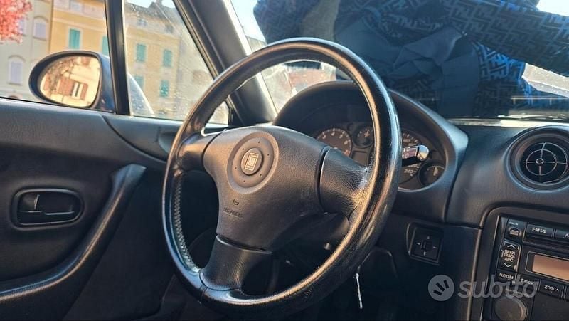 Usata Mazda MX5 110 CV (80 kW) 1998 Blu Cabrio