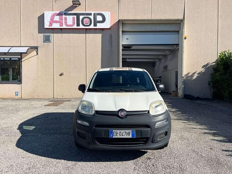 Usata Fiat Panda Pop 69 CV (50 kW) 2013 Bianco Utilitaria