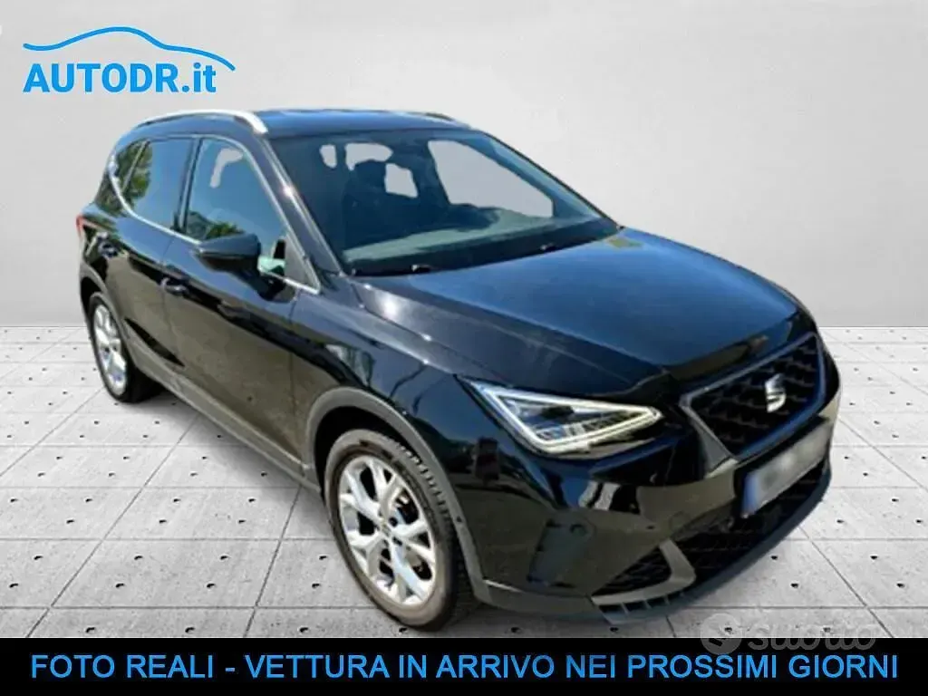 Usata Seat Arona FR 90 CV (66 kW) 2023 Nero midnight SUV