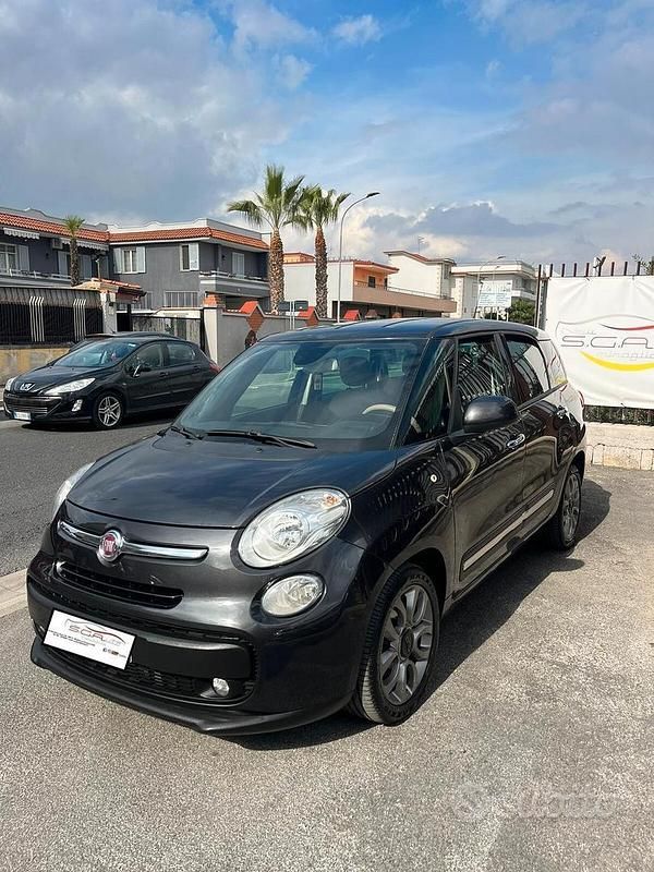 Usata Fiat 500L Living 105 CV (77 kW) 2014 Grigio Monovolume