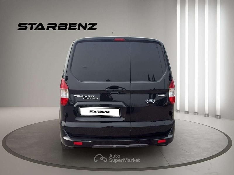Usata Ford Tourneo Courier 101 CV (74 kW) 2018 Nero Monovolume