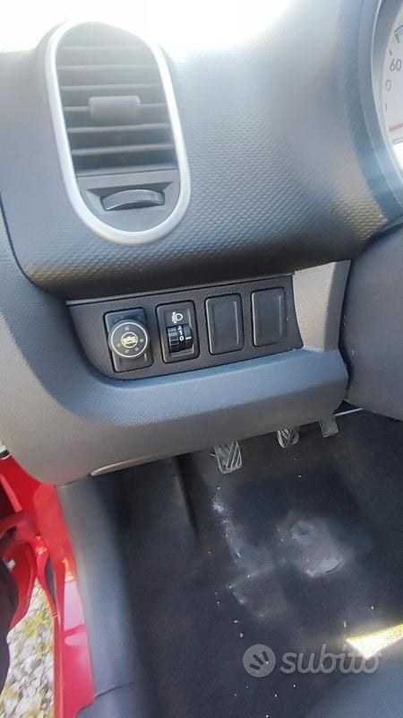 Usata Suzuki Splash 68 CV (50 kW) 2013 Rosso Utilitaria