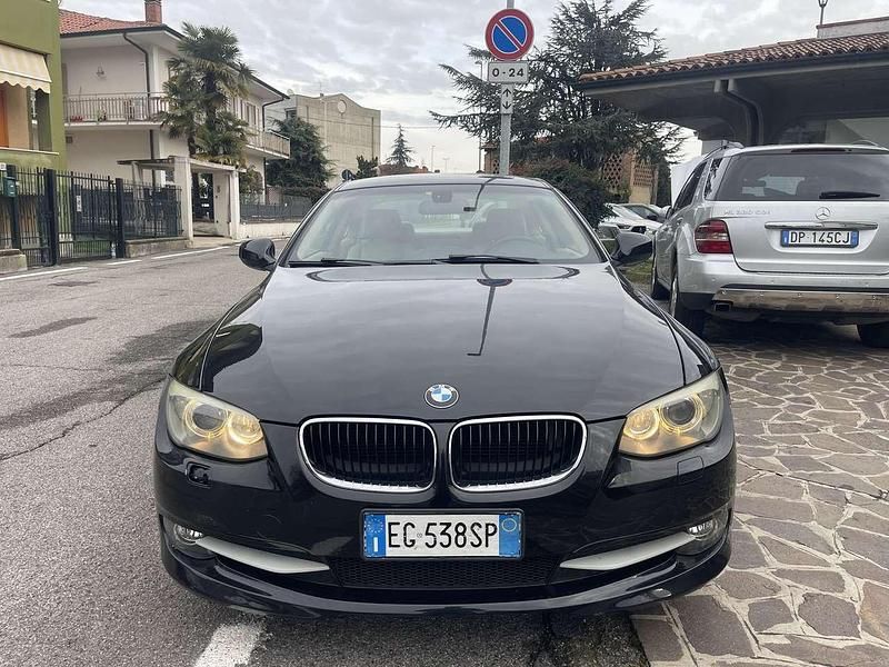 Usata BMW 320 184 CV (135 kW) 2011 Nero Coupé