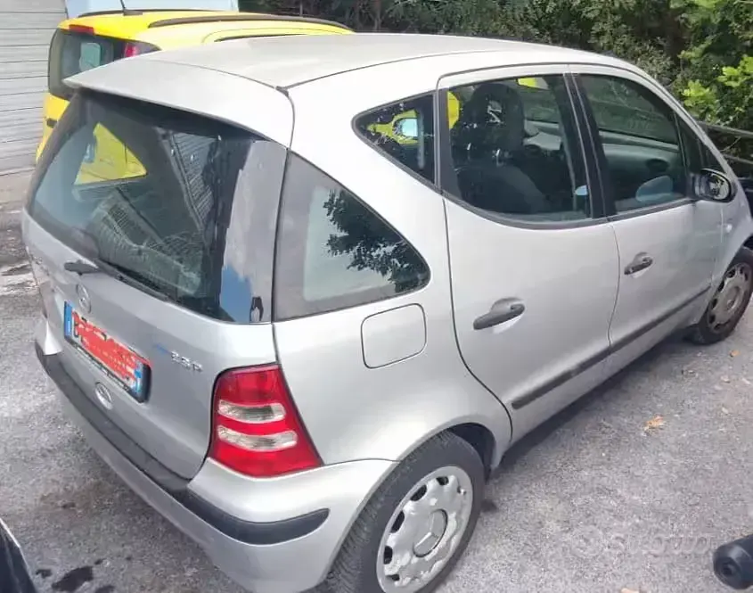 Usata Mercedes A170 95 CV (69 kW) 2002 Grigio Utilitaria