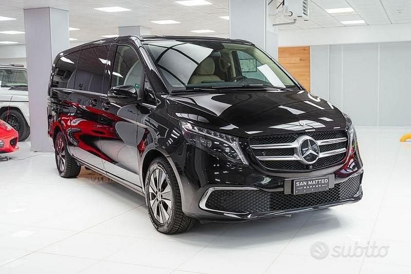 Usata Mercedes V300 Premium 236 CV (173 kW) 2024 Monovolume
