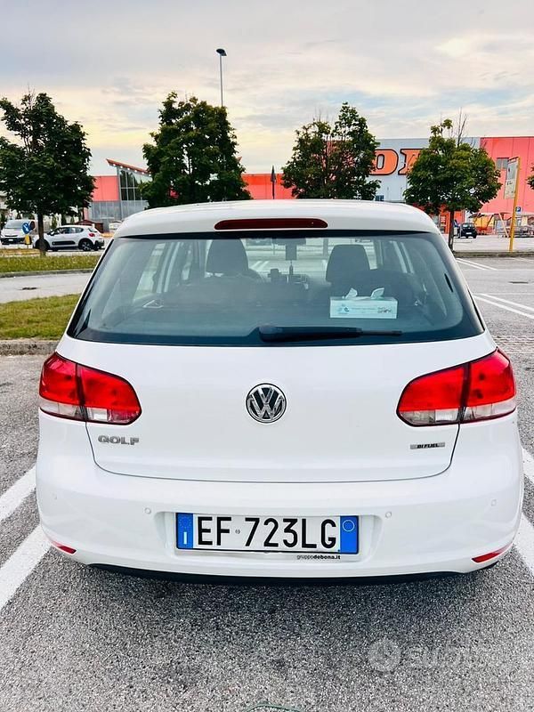 Usata VW Golf VI Trendline 102 CV (75 kW) 2010 Bianco Utilitaria
