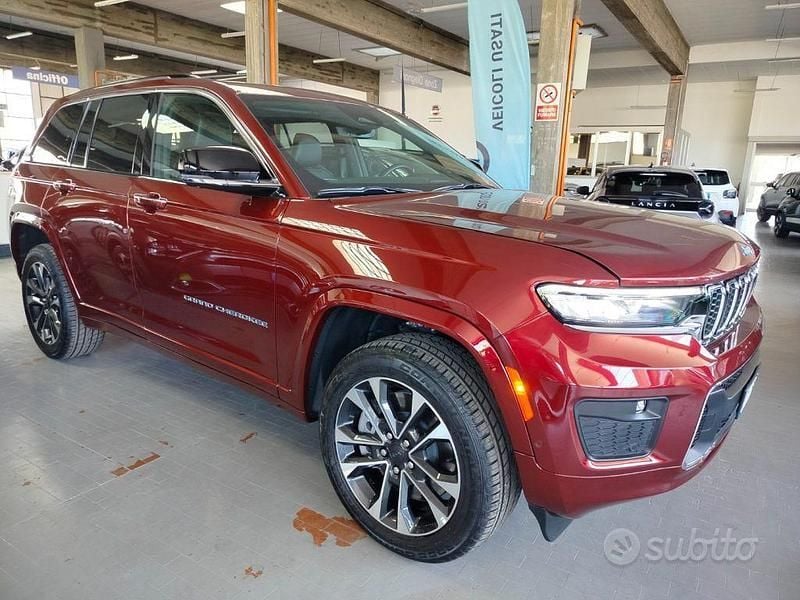 Usata Jeep Grand Cherokee Overland 272 CV (200 kW) 2024 Rosso SUV