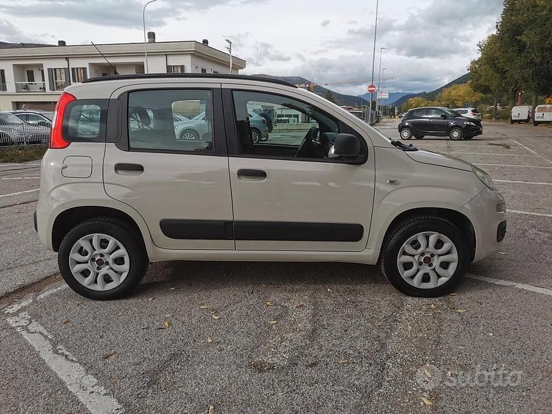 Usata Fiat Panda 85 CV (62 kW) 2013 Beige Utilitaria