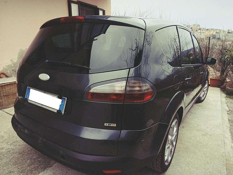 Usata Ford S-MAX S 140 CV (102 kW) 2006 Grigio Monovolume