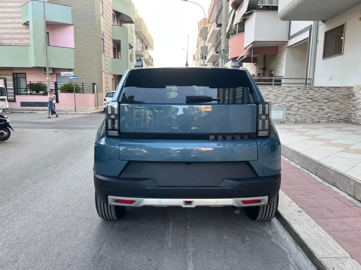 Nuova Fiat Grande Panda Business 100 CV (73 kW) 2026 Blu Utilitaria