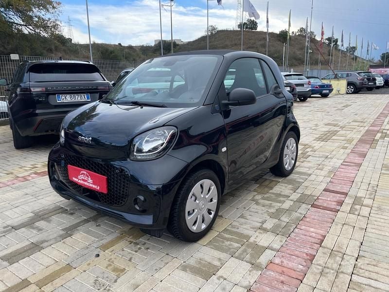 Usata Smart ForTwo Coupé Pure 60 kW (82 CV) 2021 Nero Utilitaria