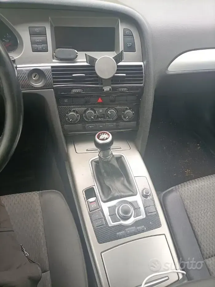 Usata Audi A6 140 CV (102 kW) 2006 Grigio Station wagon