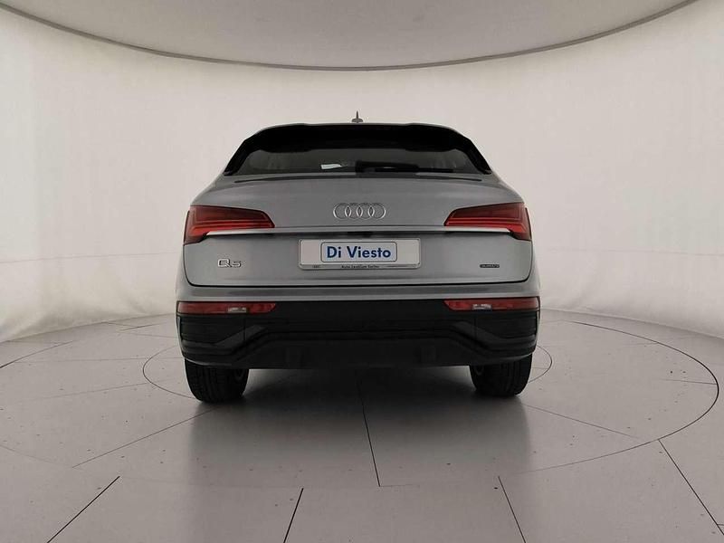 Usata Audi Q5 Sportback Advanced 204 CV (150 kW) 2023 Argento fioretto metallizzato SUV
