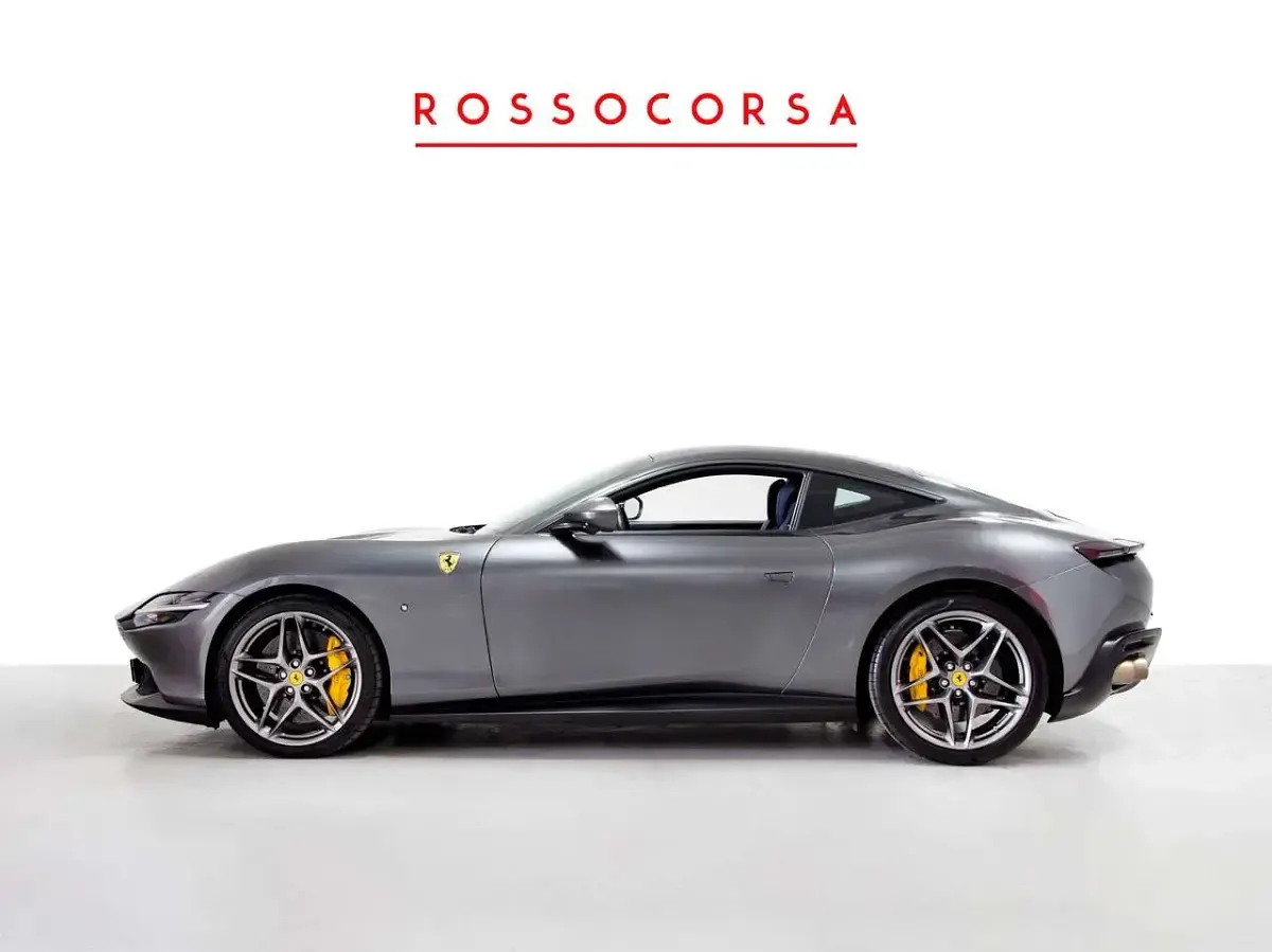 Usata Ferrari Roma 620 CV (456 kW) 2022 Grigio Coupé