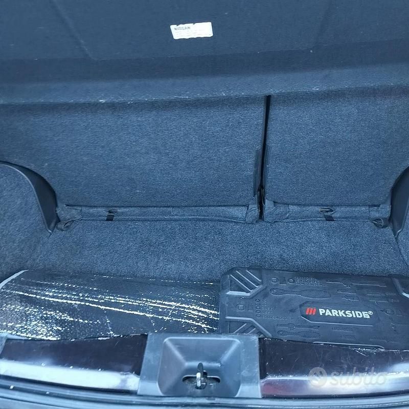 Usata Nissan Micra 60 CV (44 kW) 2011 Nero Utilitaria