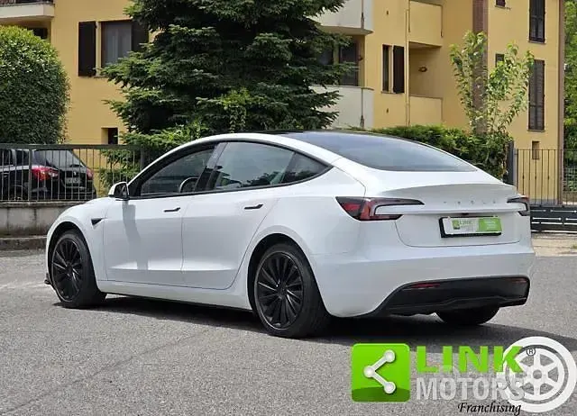 Usata Tesla Model 3 Standard Range 88 kW (120 CV) 2024 Bianco Berlina