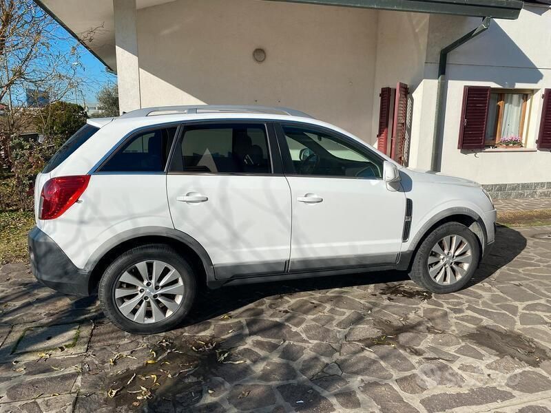 Bianco Usata 2014 Opel Antara Cosmo SUV | 5000 € (Cara) - Immagine 1/4
