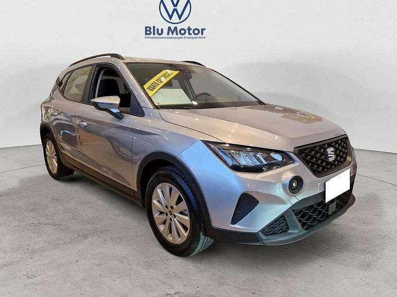 Usata Seat Arona Style 95 CV (69 kW) 2023 Argento urban SUV