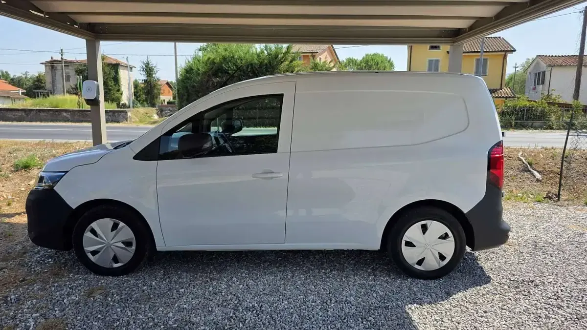 Usata Nissan Townstar N-Connecta 89 kW (122 CV) 2023 Bianco Furgone