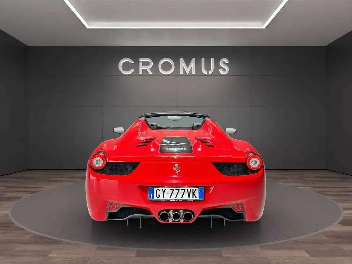 Usata Ferrari 458 570 CV (419 kW) 2012 Rosso Cabrio