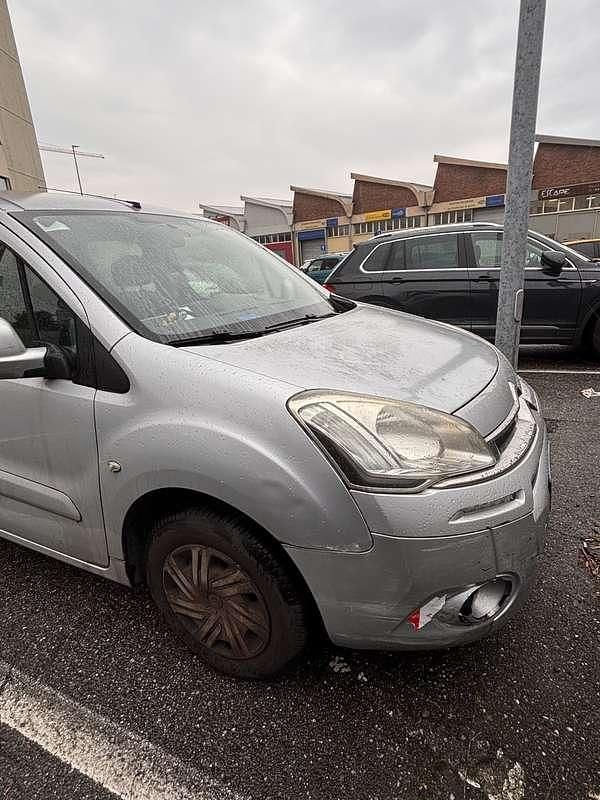 Usata Citroën Berlingo 98 CV (72 kW) 2012 Argento Monovolume