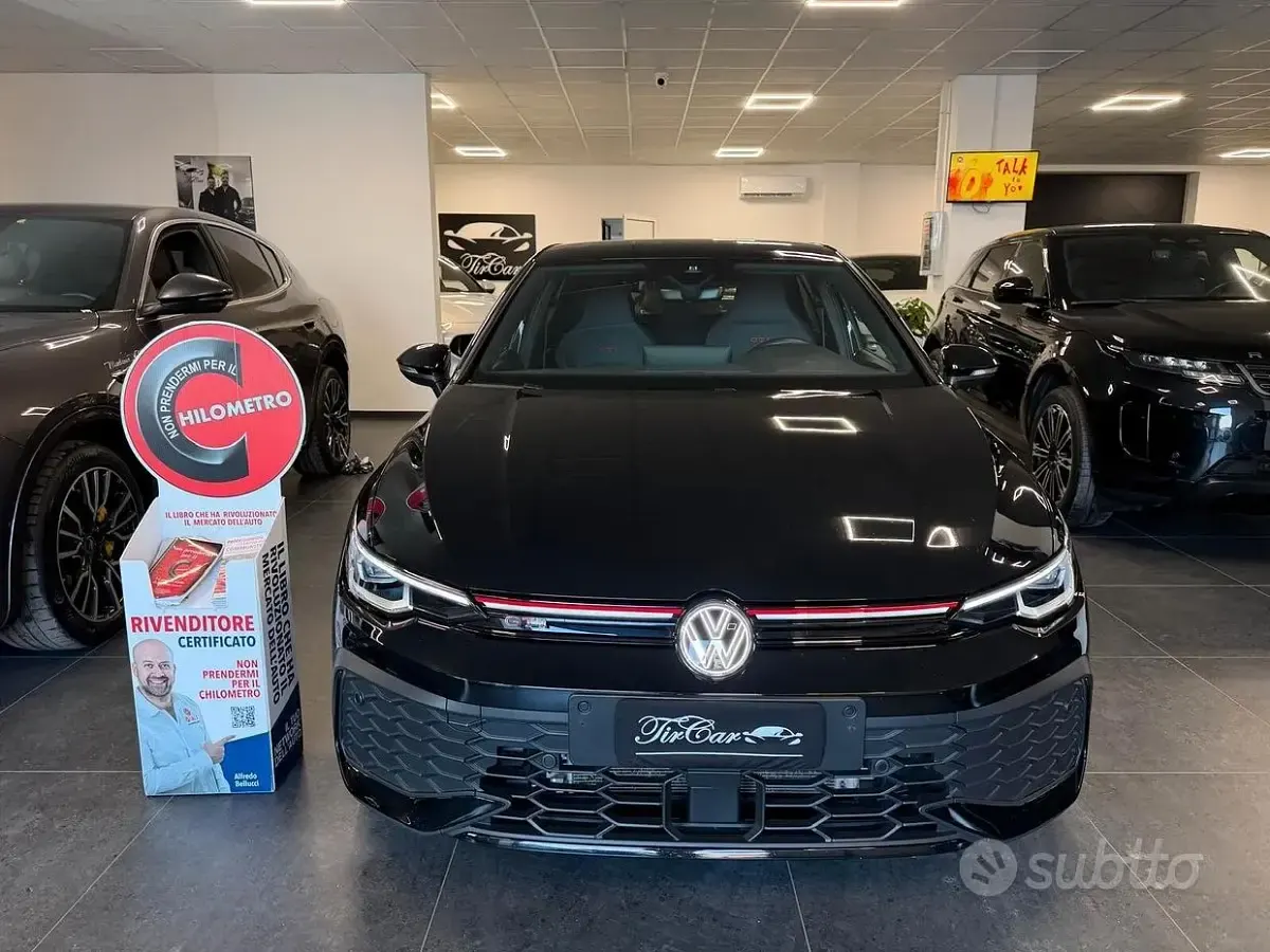 Usata VW Golf VIII GTI 265 CV (194 kW) 2025 Nero Berlina
