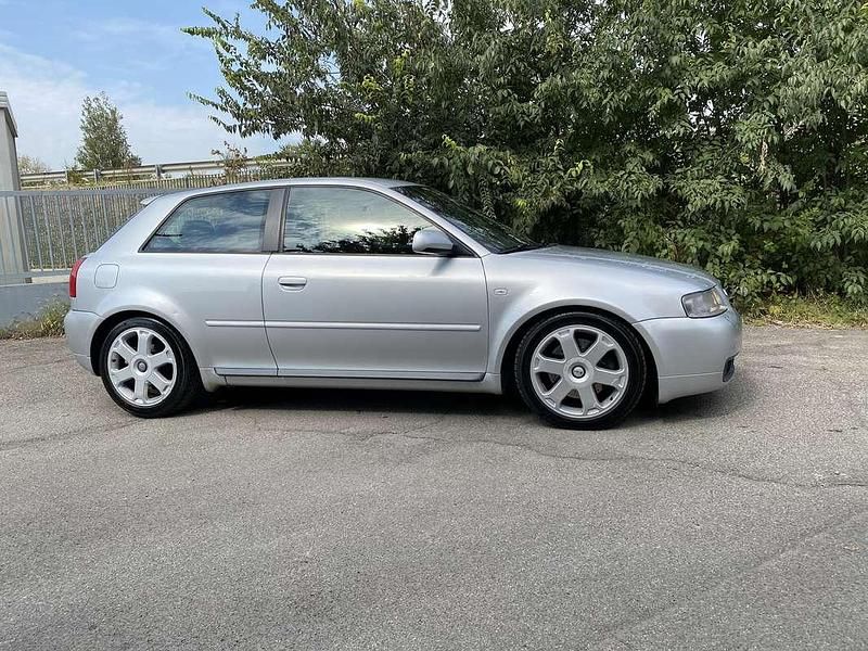 Usata Audi S3 224 CV (164 kW) 2002 Utilitaria