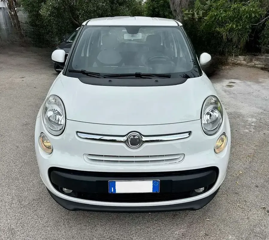 Usata Fiat 500L Pop Star 84 CV (61 kW) 2015 Bianco Monovolume