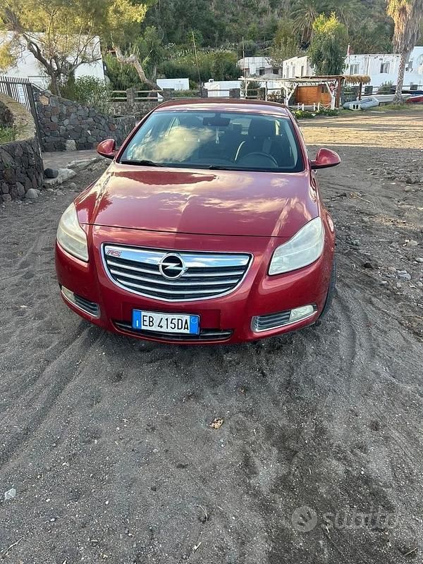Usata Opel Insignia 160 CV (117 kW) 2010 Rosso Berlina