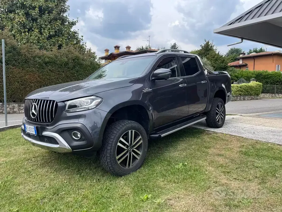 Usata Mercedes X350 258 CV (189 kW) 2019 Grigio Pick-up
