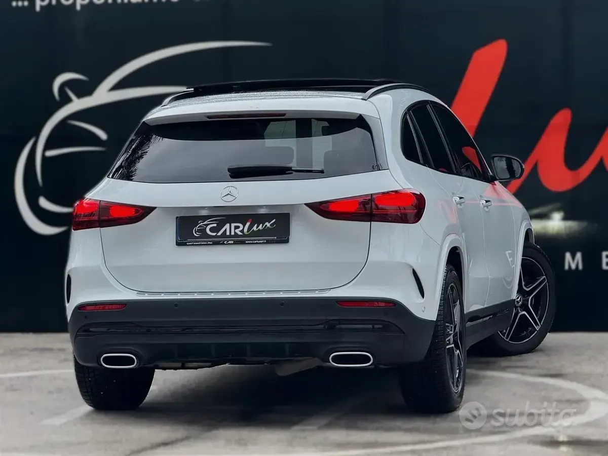 Usata Mercedes GLA200 AMG Line Premium 150 CV (110 kW) 2023 Bianco perlato SUV