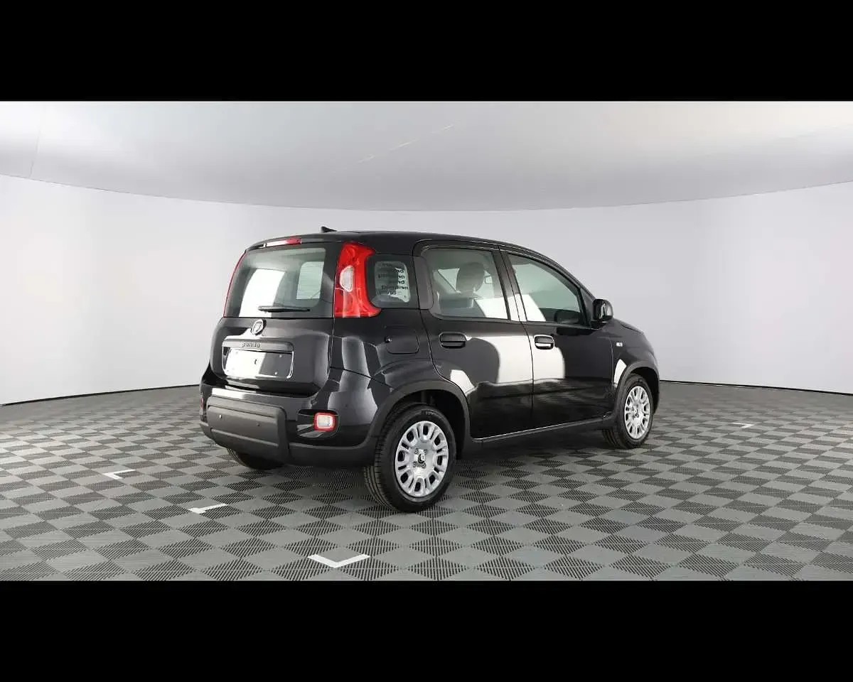 Nuova Fiat Panda 69 CV (50 kW) 2025 Nero cinema Utilitaria