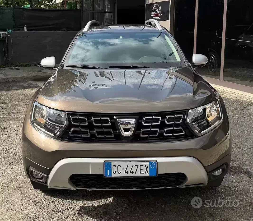 Usata Dacia Duster Anniversary 101 CV (74 kW) 2020 Marrone SUV