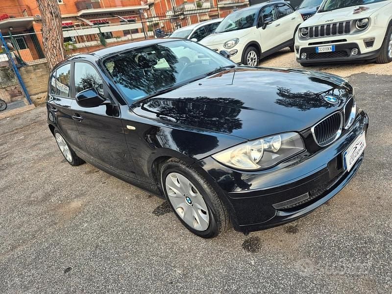Usata BMW 116 116 CV (85 kW) 2011 Nero Utilitaria