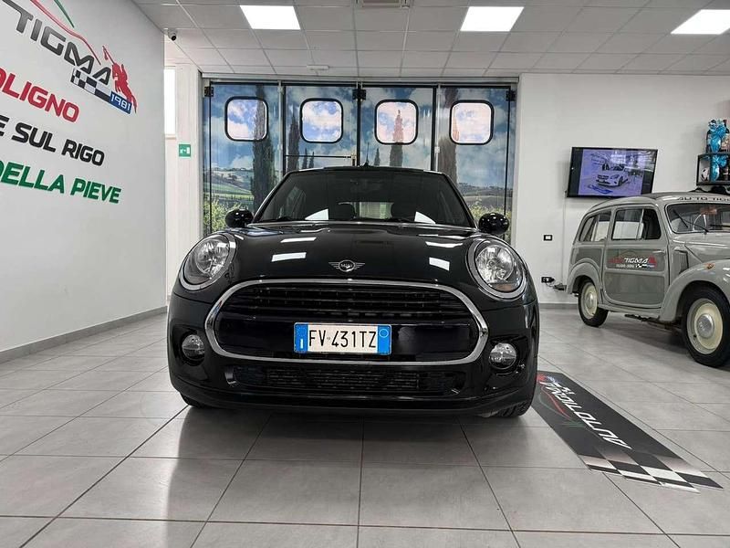 Usata Mini Cooper D Cabriolet 116 CV (85 kW) 2019 Nero Cabrio