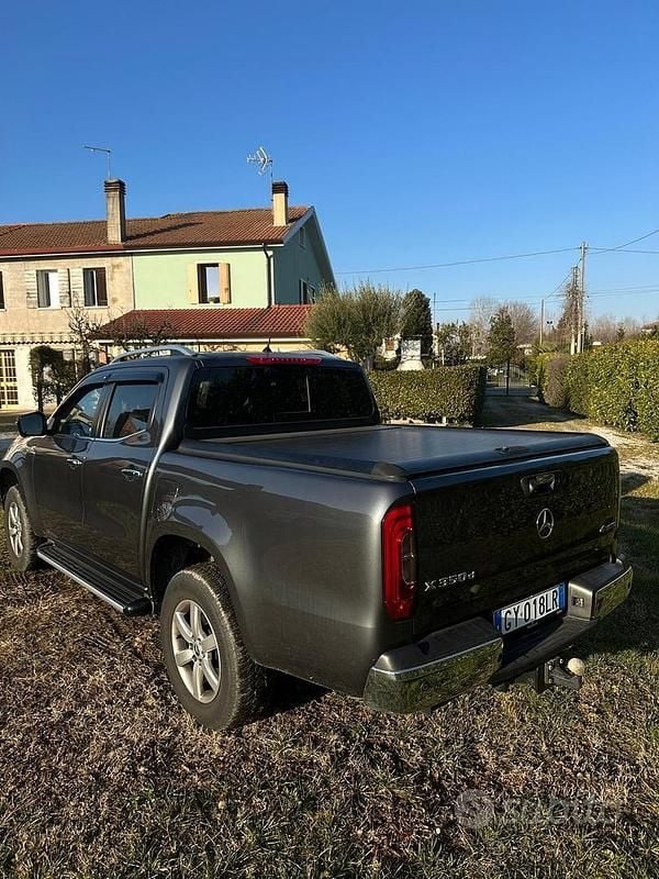 Usata Mercedes X350 258 CV (189 kW) 2019 Grigio Pick-up